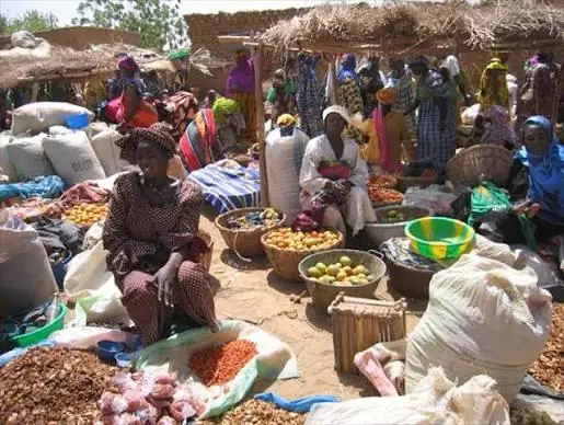 Marché agricole local au Mali